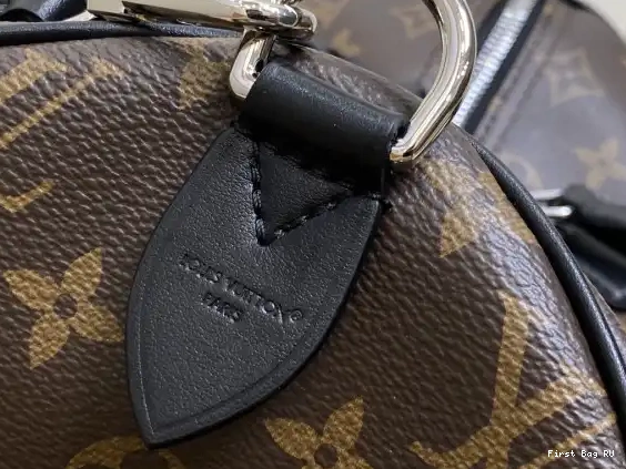 First bag ru Speedy Dark Louis Vuitton 30 Soft 0507